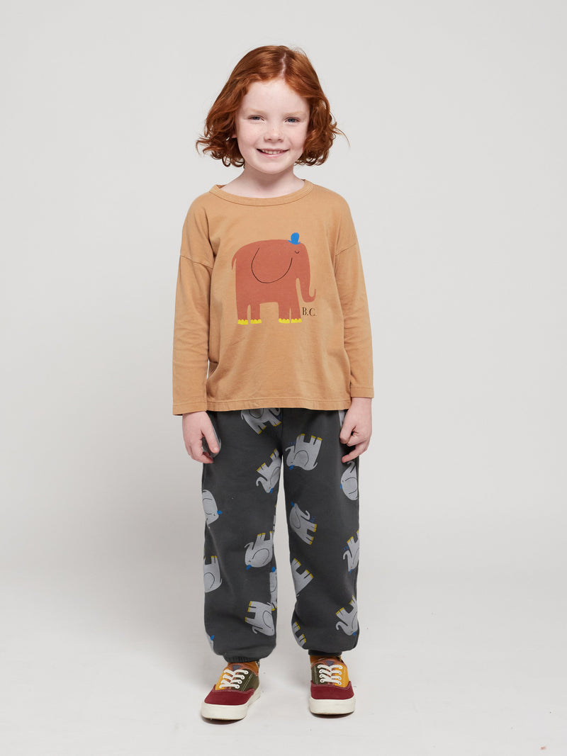 The elephant all over jogging pants