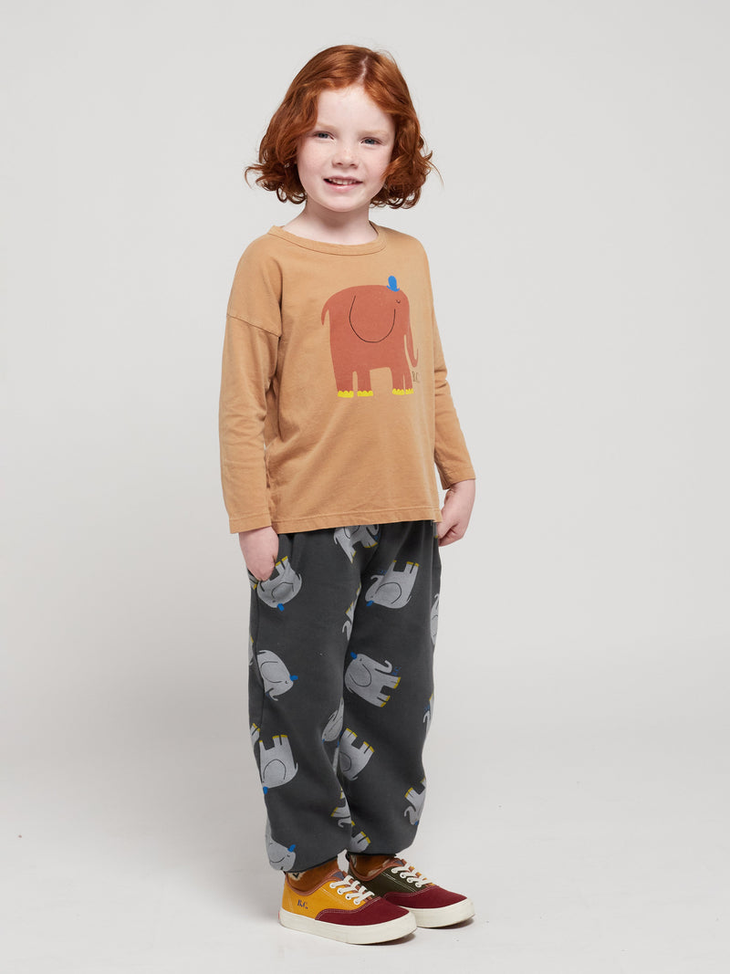 The elephant all over jogging pants