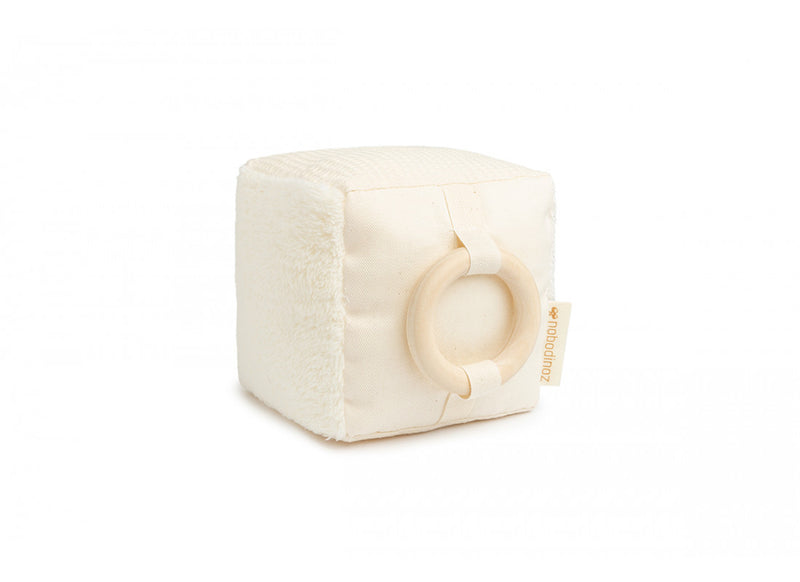 Cube d'activités sensorielles pour bébé
