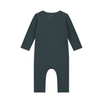 Baby suit with snaps
