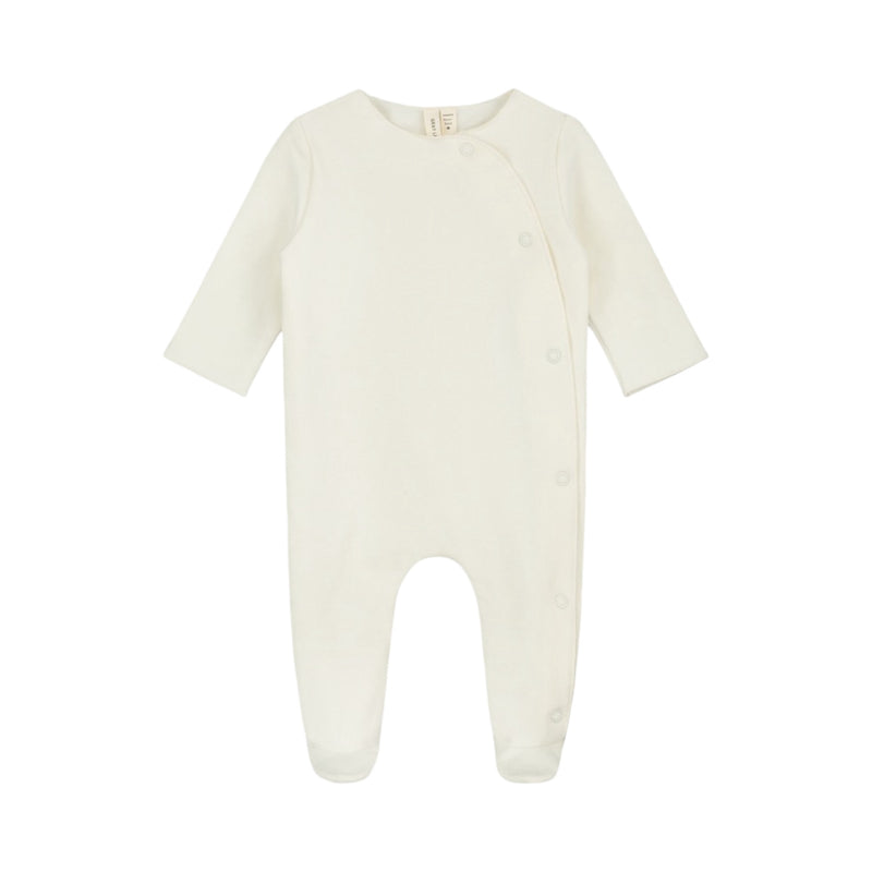 Newborn suit with snaps