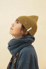 Knitted endless scarf