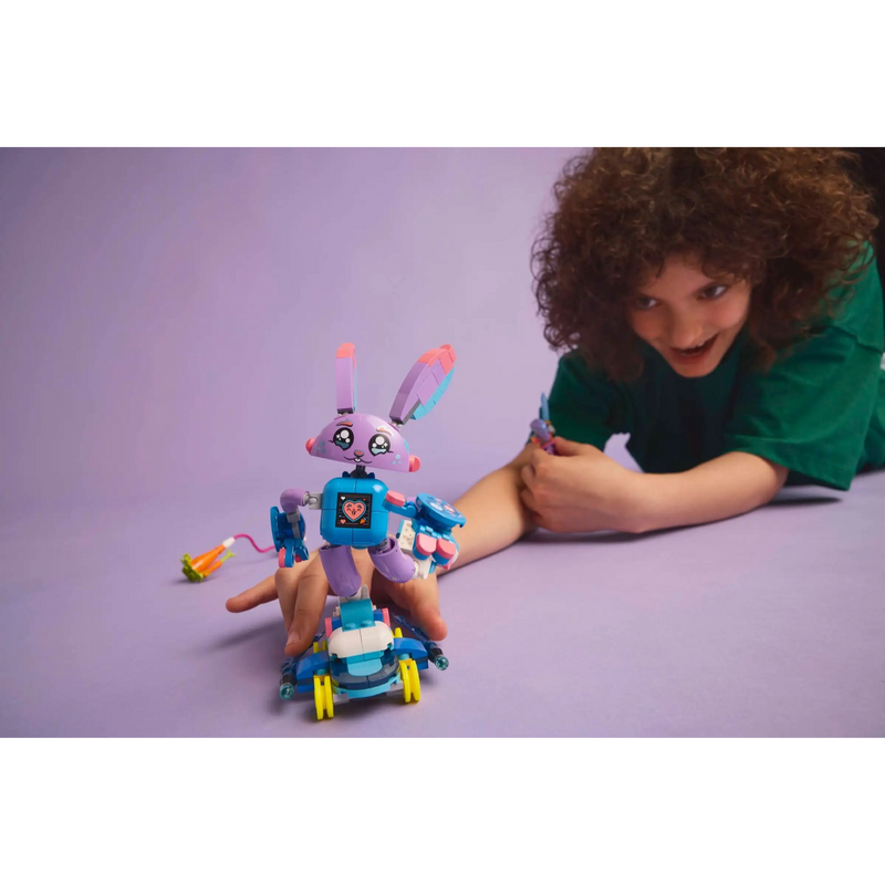 Izzie et Bunchurro le lapin joueur
