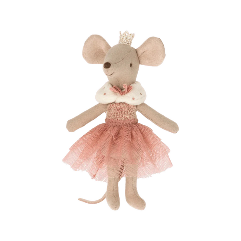 Big sister princess mouse