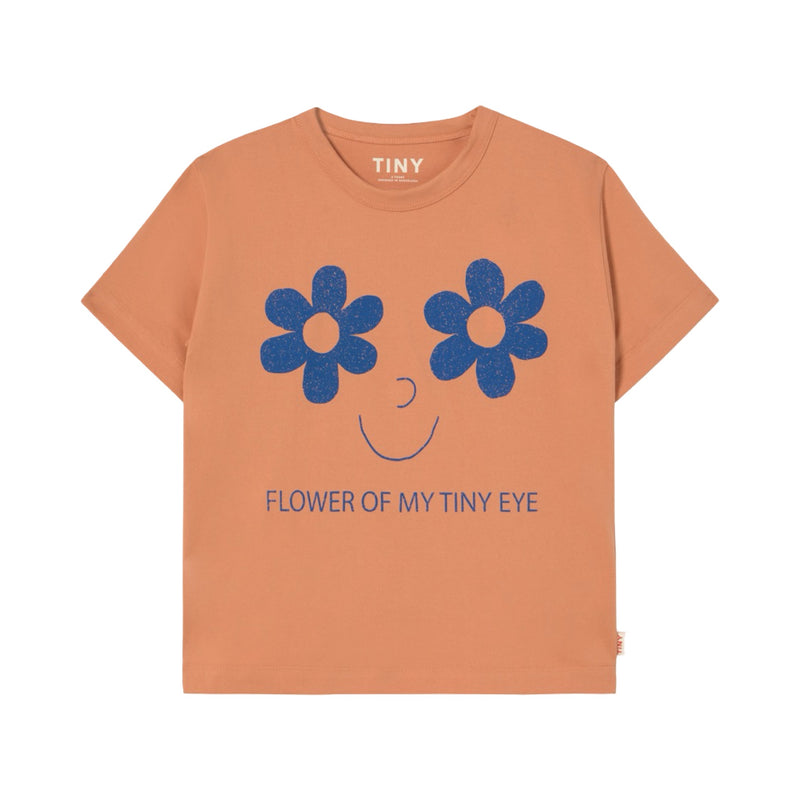 Flowers eyes graphic tee