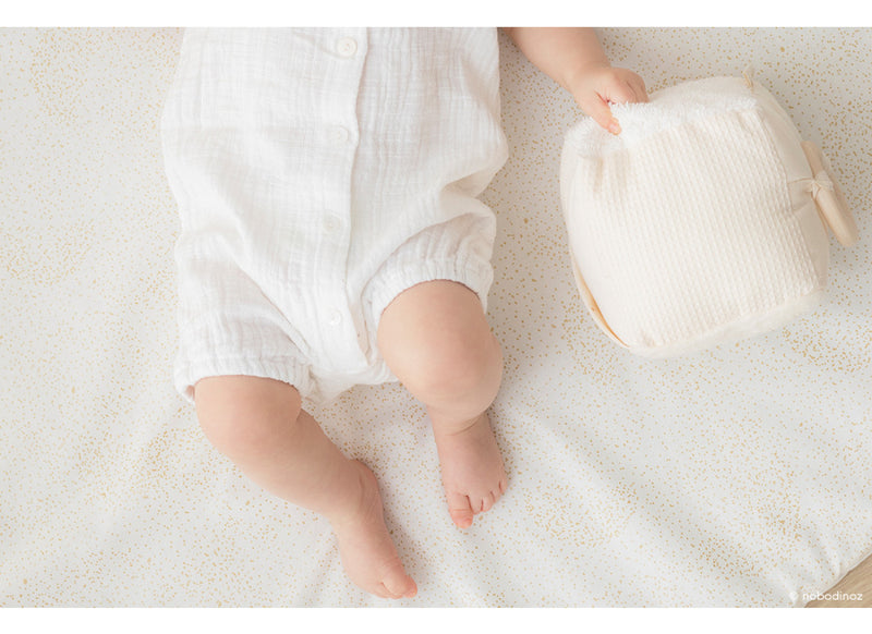 Cube d'activités sensorielles pour bébé