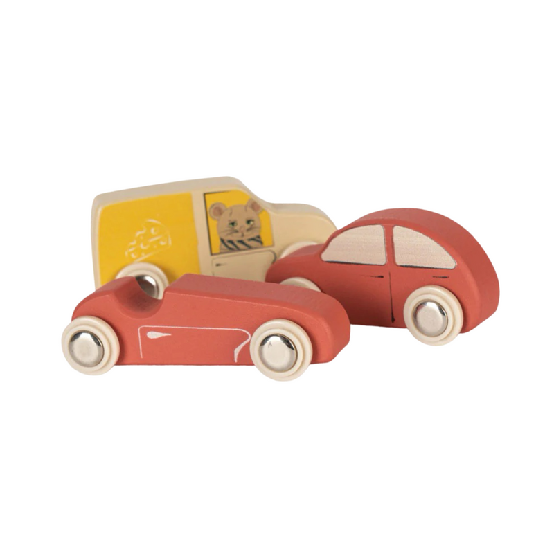 Wooden mini cars