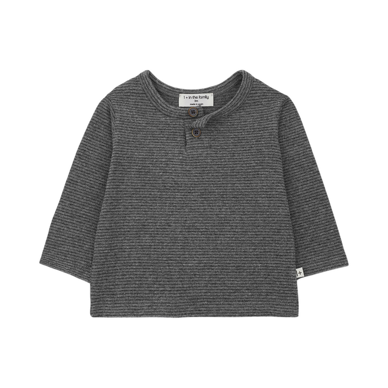 Tobias henley t-shirt