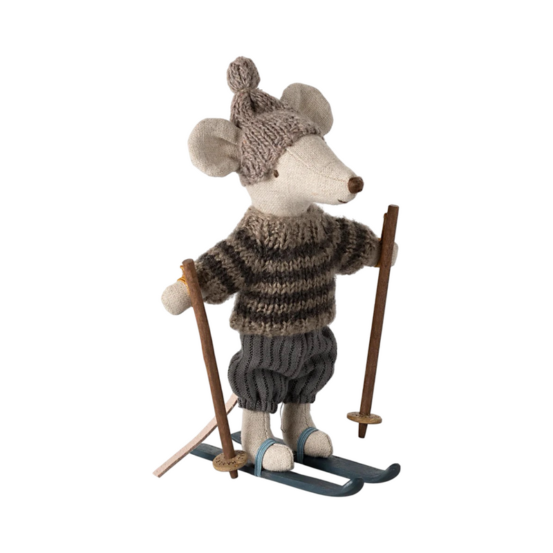 Big brother winter mouse with ski set