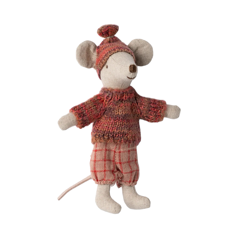 Big sister winter mouse with ski set