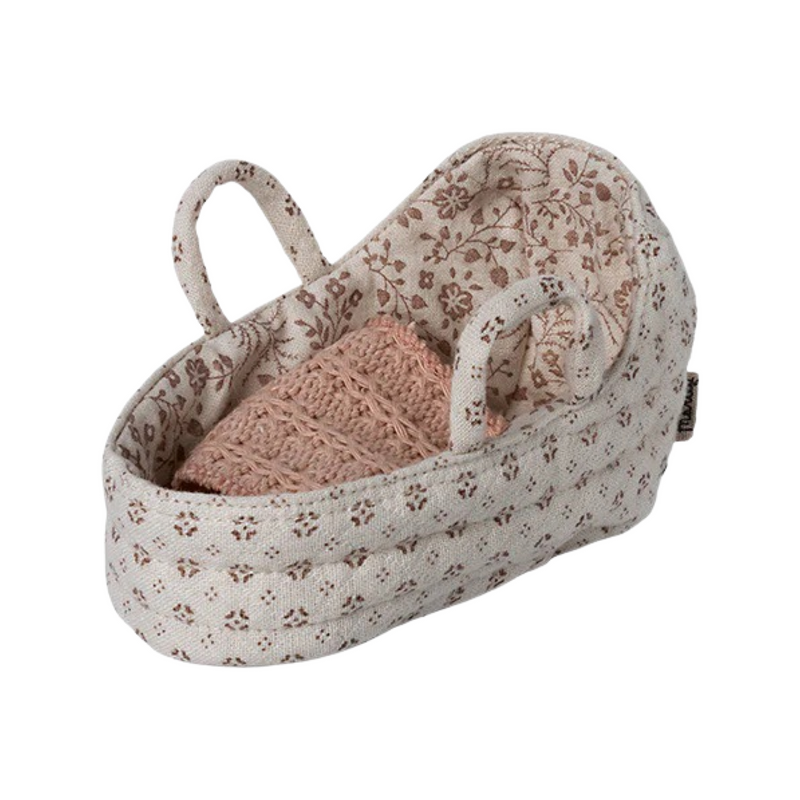 Baby mouse carrycot