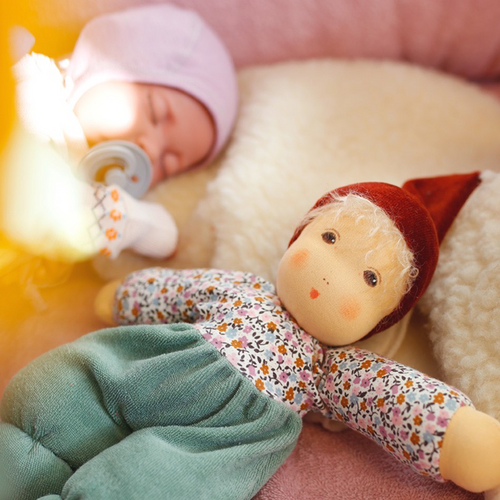 Nanchen top waldorf doll